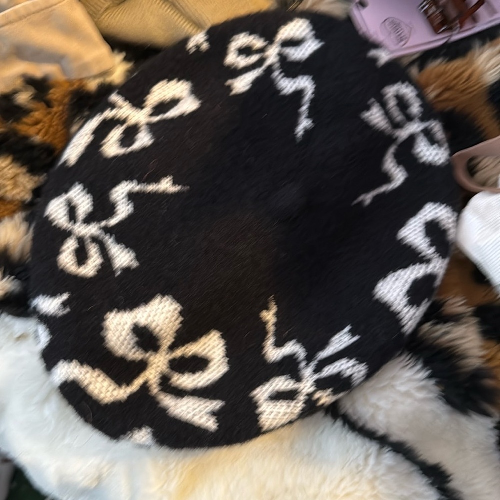 Used Anthropologie Beret